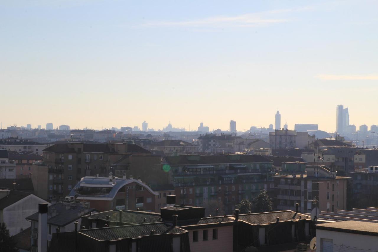 Milano: Accogliente Appartamento In Zona Comoda Екстериор снимка